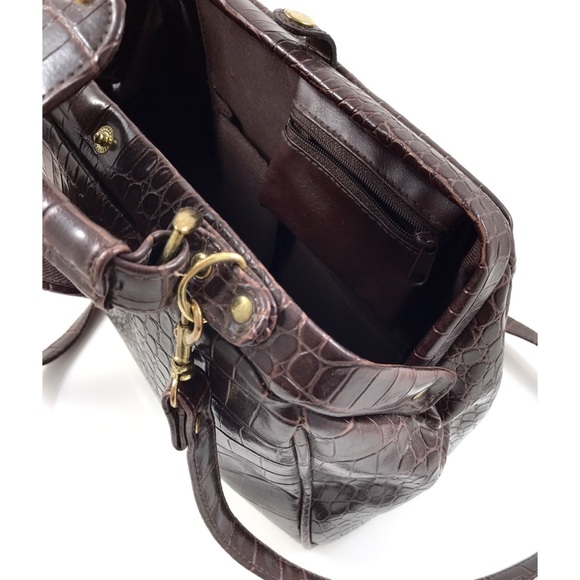 ❌SOLD❌ crocodile faux leather doctor satchel - Picture 6 of 8